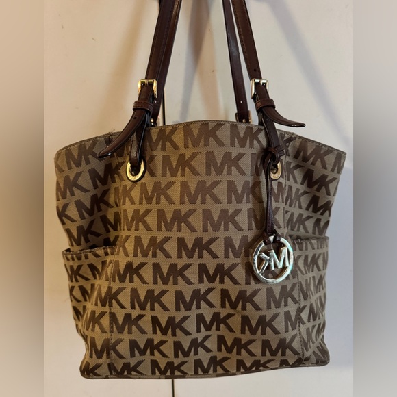 Michael Kors Handbags - Michael Kors Signature Brown Tote